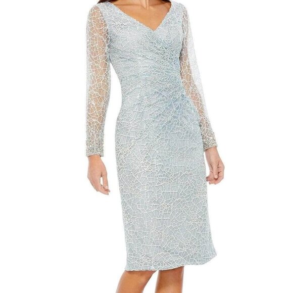 NWT Mac Duggal 12408 Sequined Lace Wedding Guest V-neck Platinum Size 2 - Picture 1 of 6
